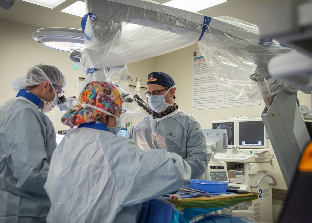 NMCSD’s Neurosurgeons Perform Hospital’s First Procedure Using 3D Surgical Microscope