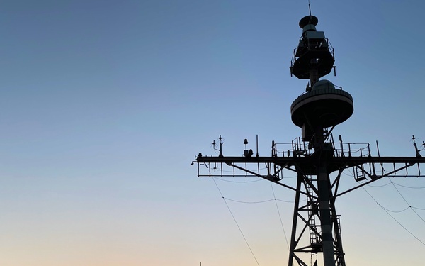USS PHILLIPINE SEA TRANSITS GULF OF OMAN/DEPLOYMENT