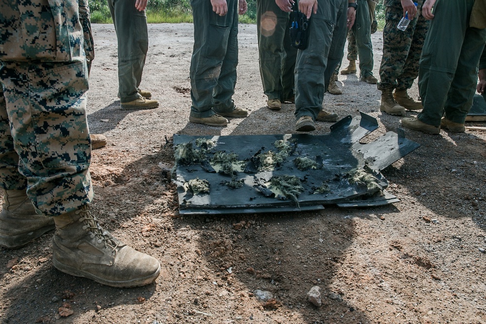 CLB-31, 31st MEU detonates explosive ordinance