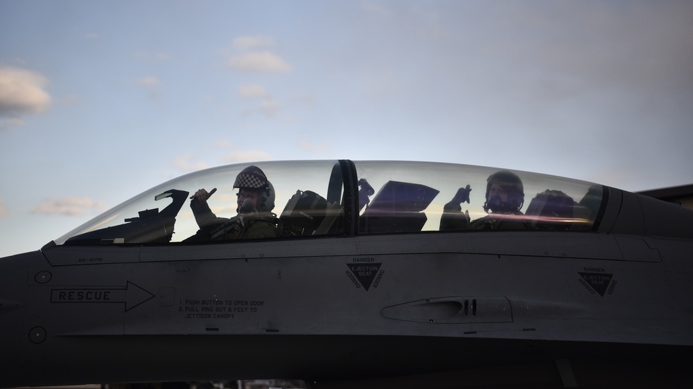8 AMXS First Sgt. receives fam flight