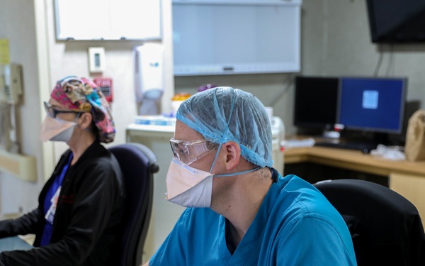 Medical service members support local California hospitals