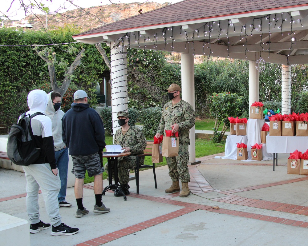 Sailors Receive Holiday Gift Bags