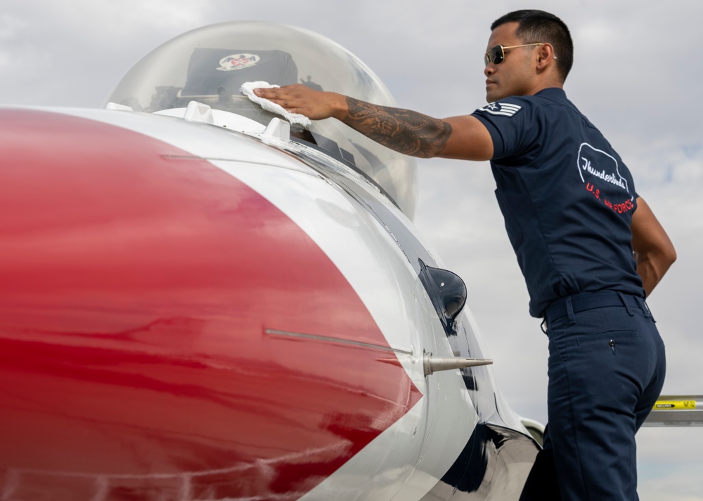 Keeping the Thunderbirds Clean