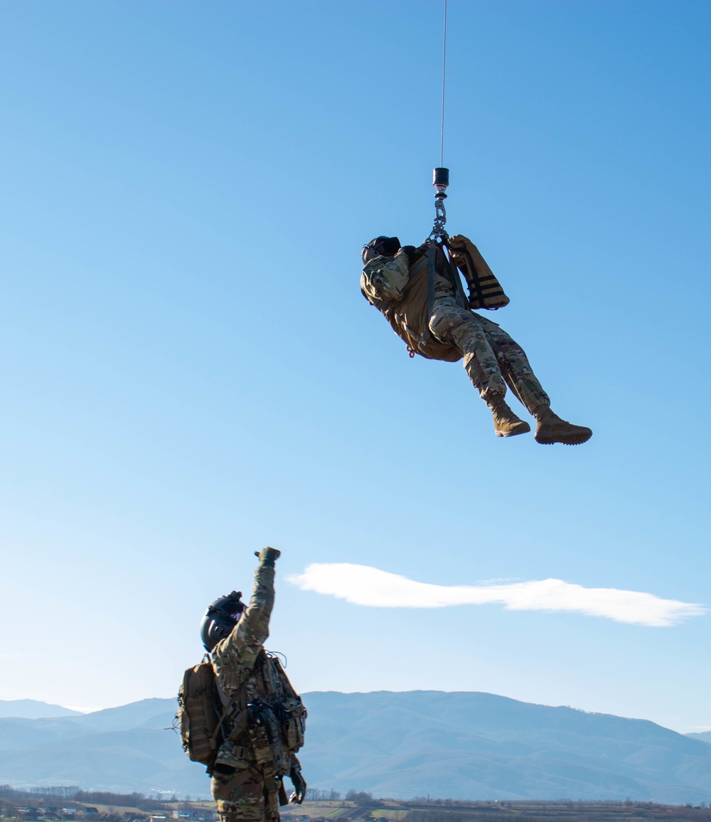 KFOR Soldiers train in hoist rescue operations