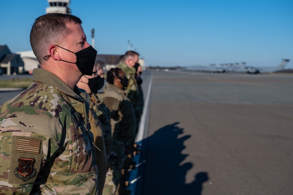 CMSAF greeted at Dover AFB