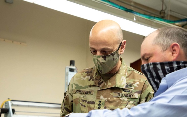 US Army Corps of Engineers leadership visits US Army Engineer Research and Development Center