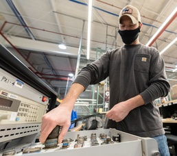 Team repairs laser-based training tools, warfighters hone combat skills