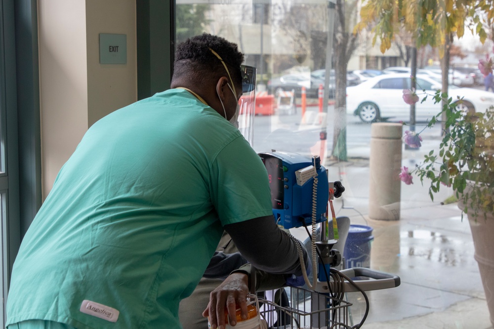 U.S. service members support California hospitals during pandemic