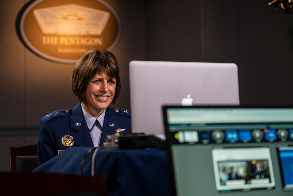 Maj Gen Crider of USSF Participates in 5G Summit