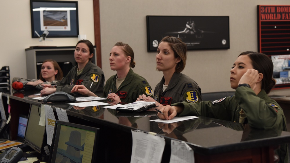 Female aviators take to the sky in honor of Women’s History Month