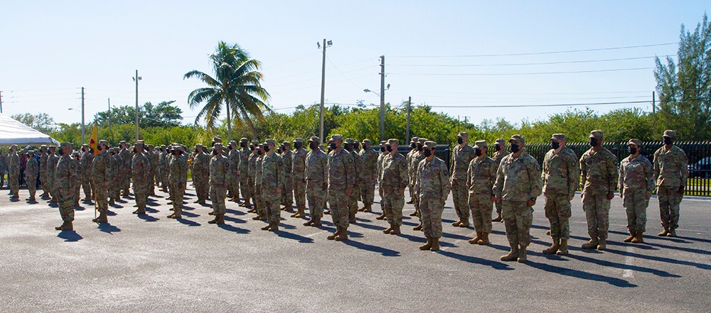 Florida Guard Soldiers attend deployment departure ceremony