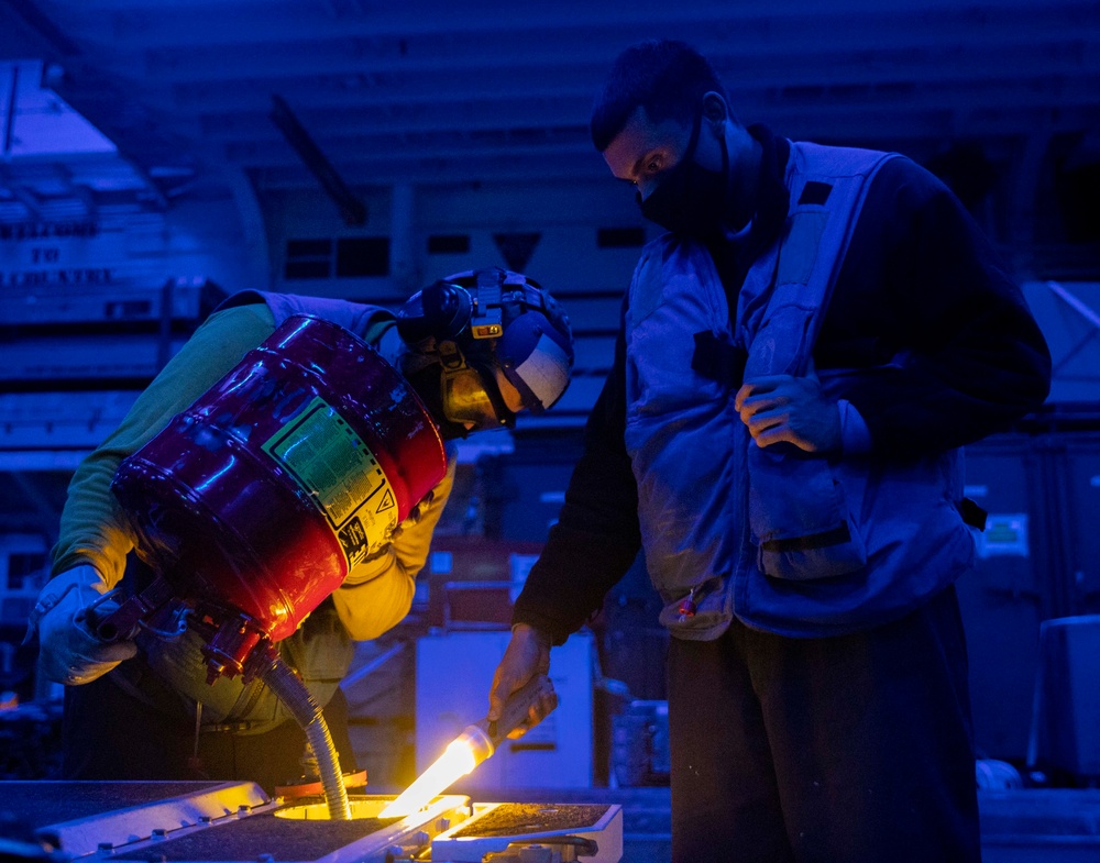 USS Makin Island Underway