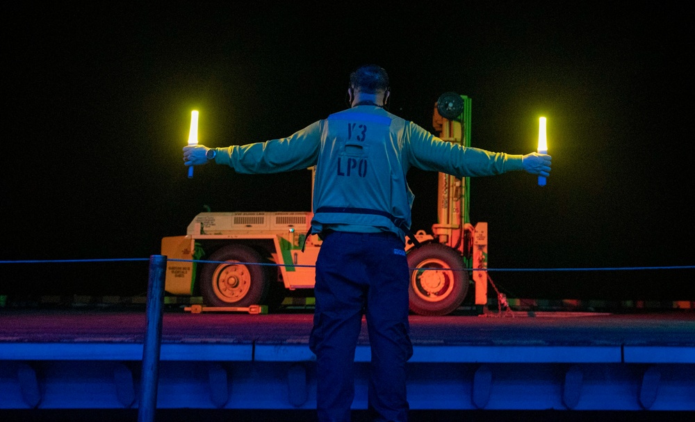 USS Makin Island Underway