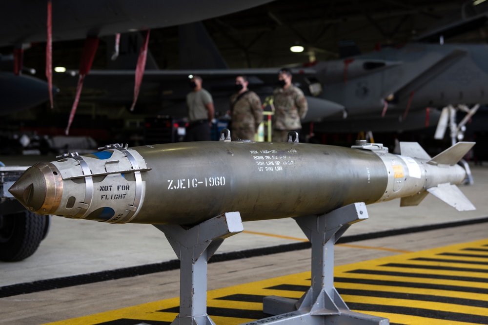 Liberty load crews compete for yearly title