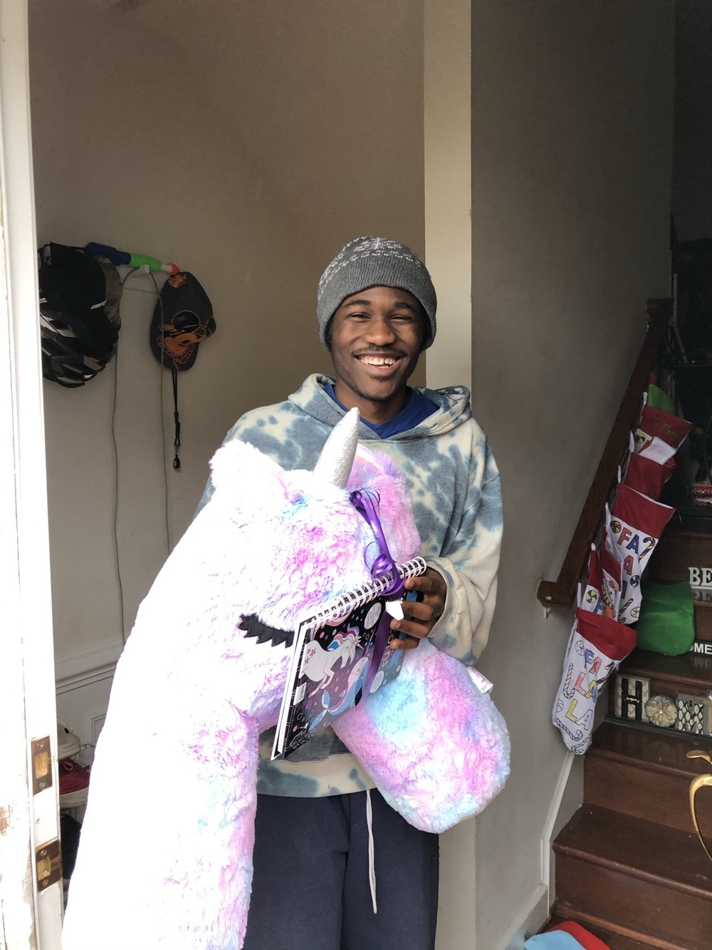 Soldiers within the DCS G6 and CIO delivering meals and gifts to local soldiers in need