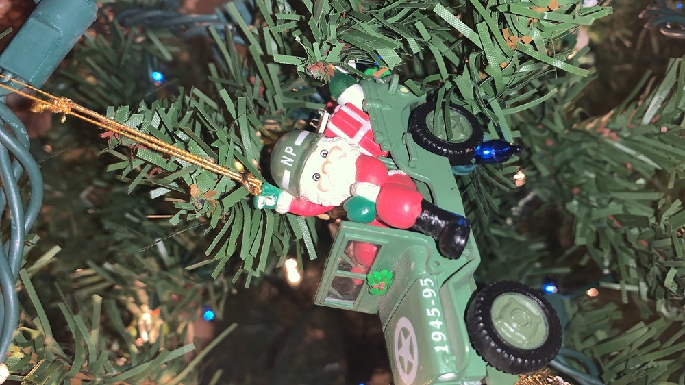 Soldiers within the DCS G6 and CIO delivering meals and gifts to local soldiers in need