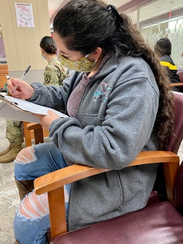 BJACH administers COVID-19 vaccine to pregnant Soldier