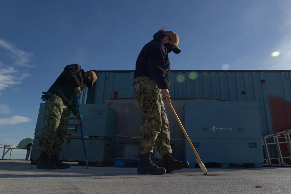 Sailors scrub pad eyes