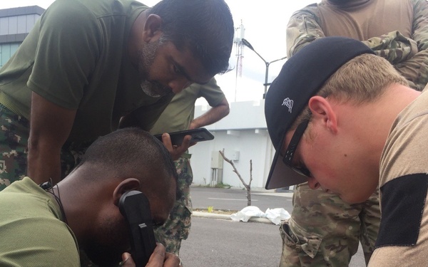 US, Maldives Share Experiences During Military-to-Military Contact