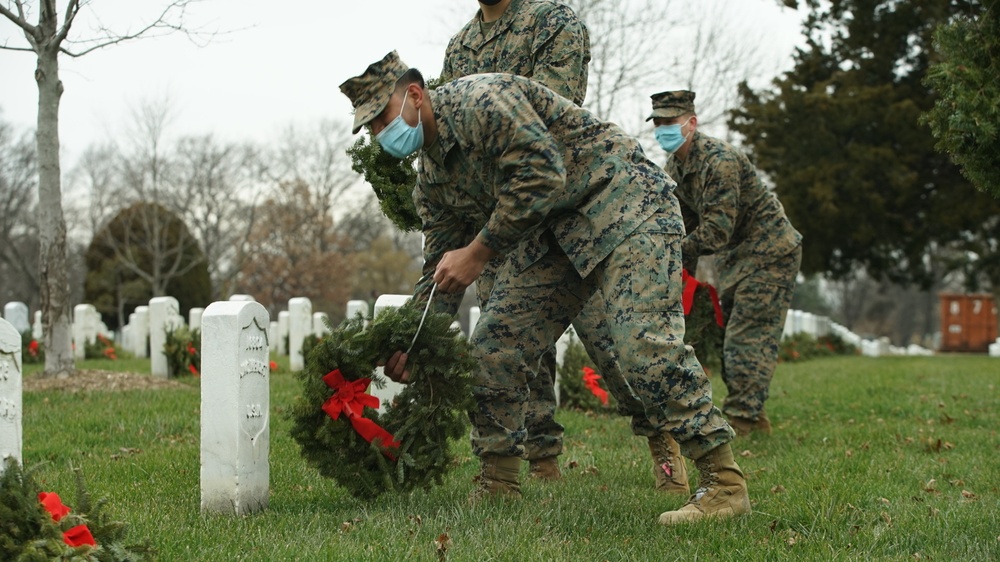 DVIDS Images Marines Assist With Wreaths Across America Cleanup