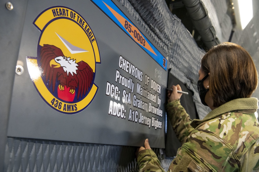 CMSAF experiences Dover’s strategic airlift mission