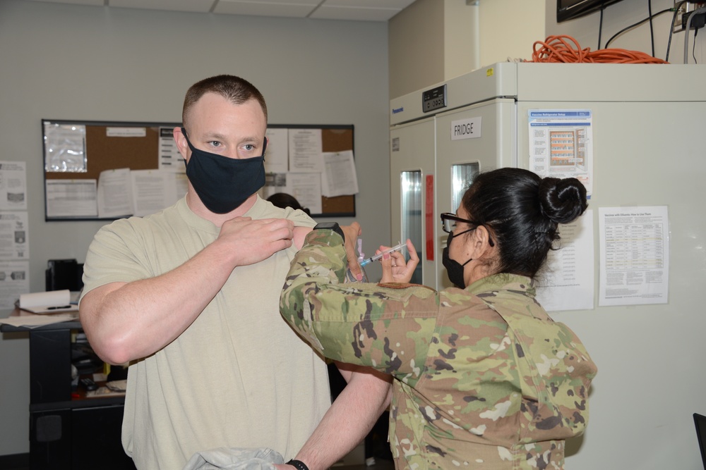 Iowa Air Guard Airmen receive COVID-19 vaccine