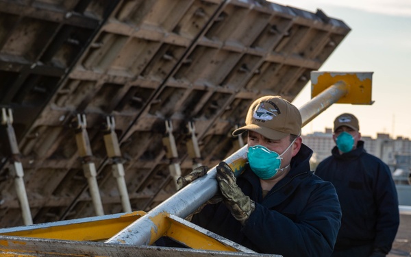 Ike Conducts Maintenance in Naval Station Norfolk