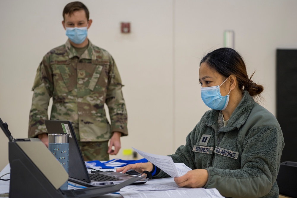 514 AMW Provides Members COVID-19 Vaccinations