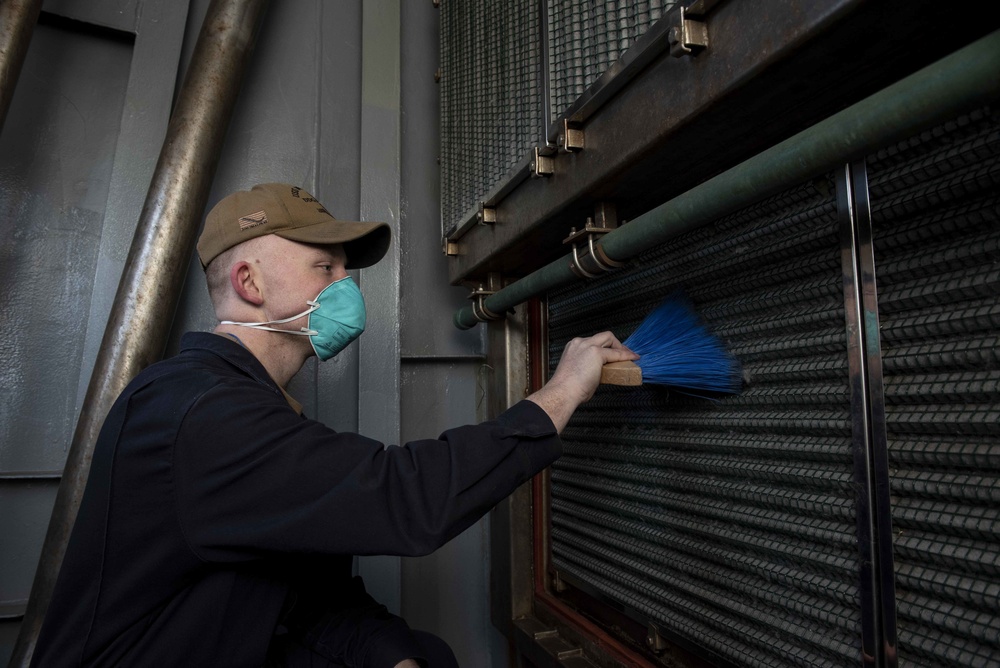 Mitscher Conducts Pre-Deployment Sequester