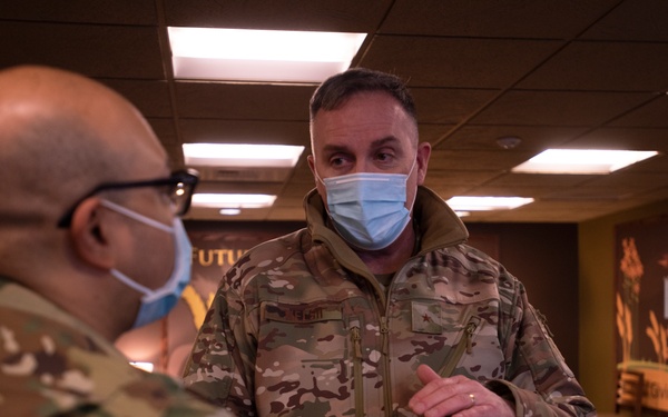 Guardsmen volunteer at local food bank