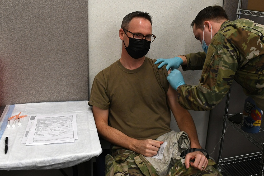 COVID-19 vaccine available to Washington Air Guard members