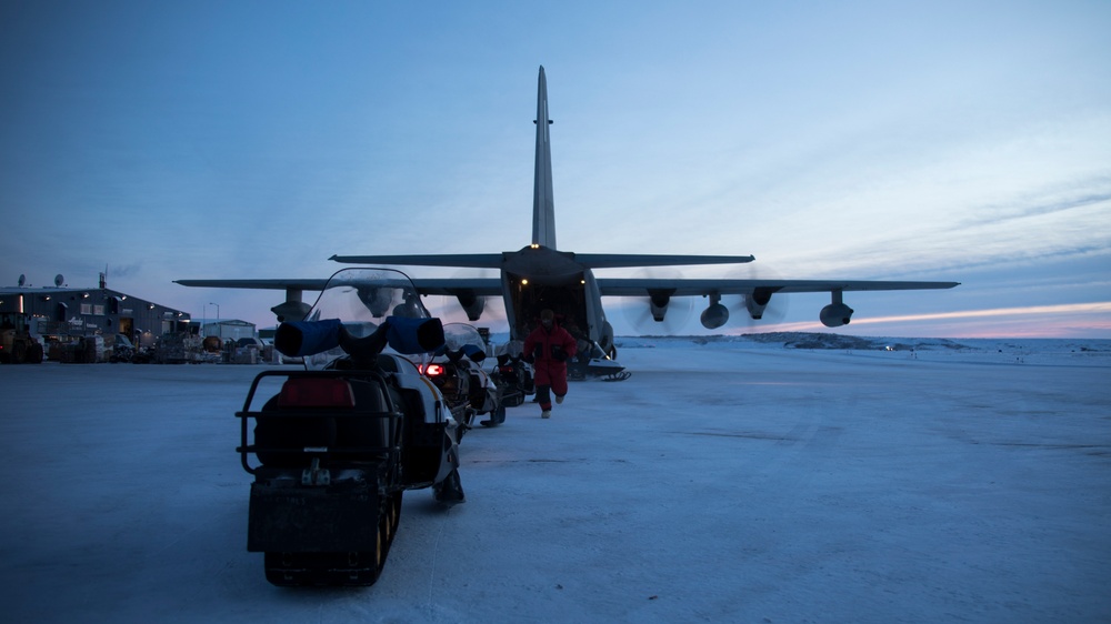 VMGR-152 Alaskan Winter: Toys for Tots