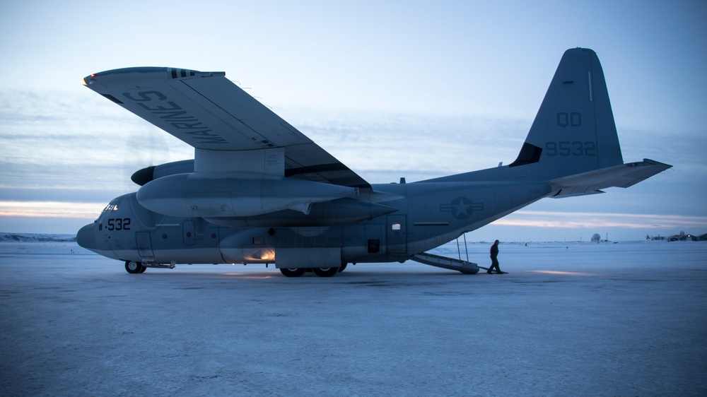 VMGR-152 Alaskan Winter: Toys for Tots