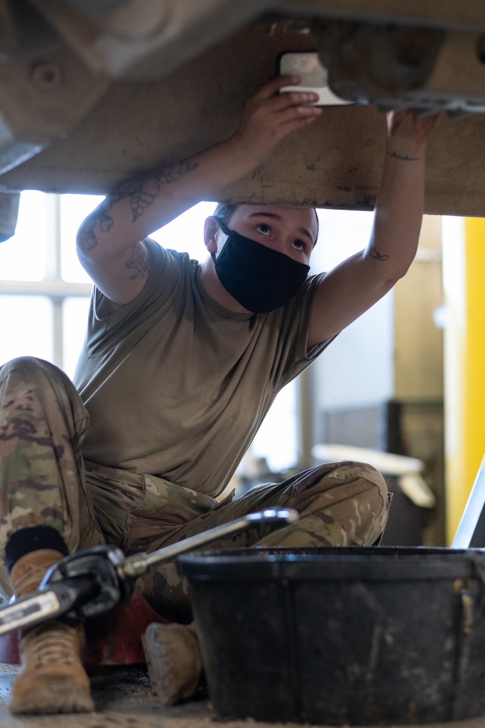 299th BEB Soldiers conduct maintenance operations