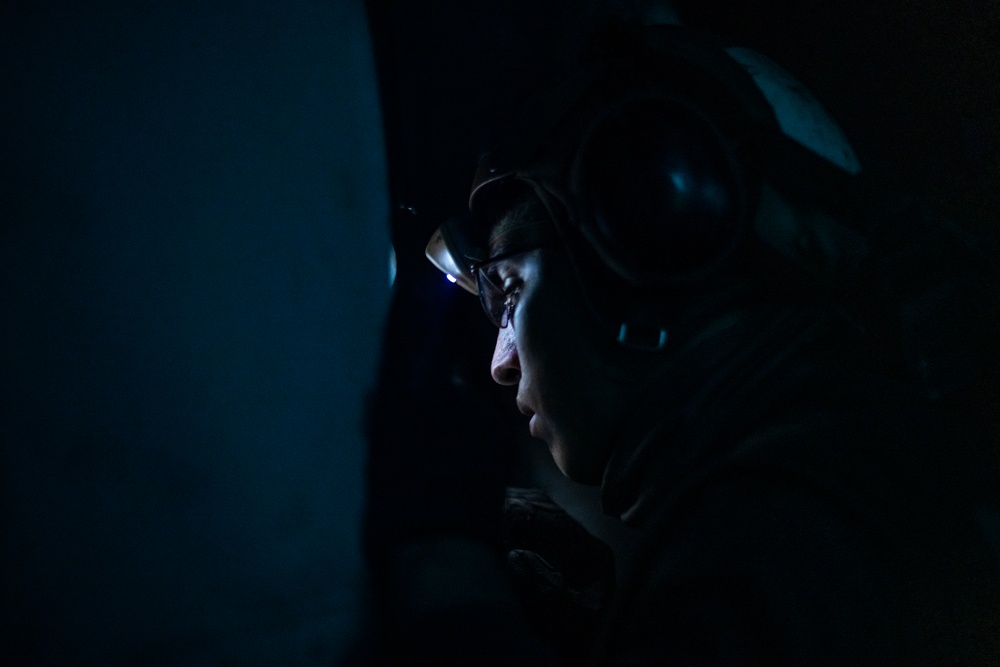 VMM 164 (Rein) Marines prepare for CAS aboard USS Somerset