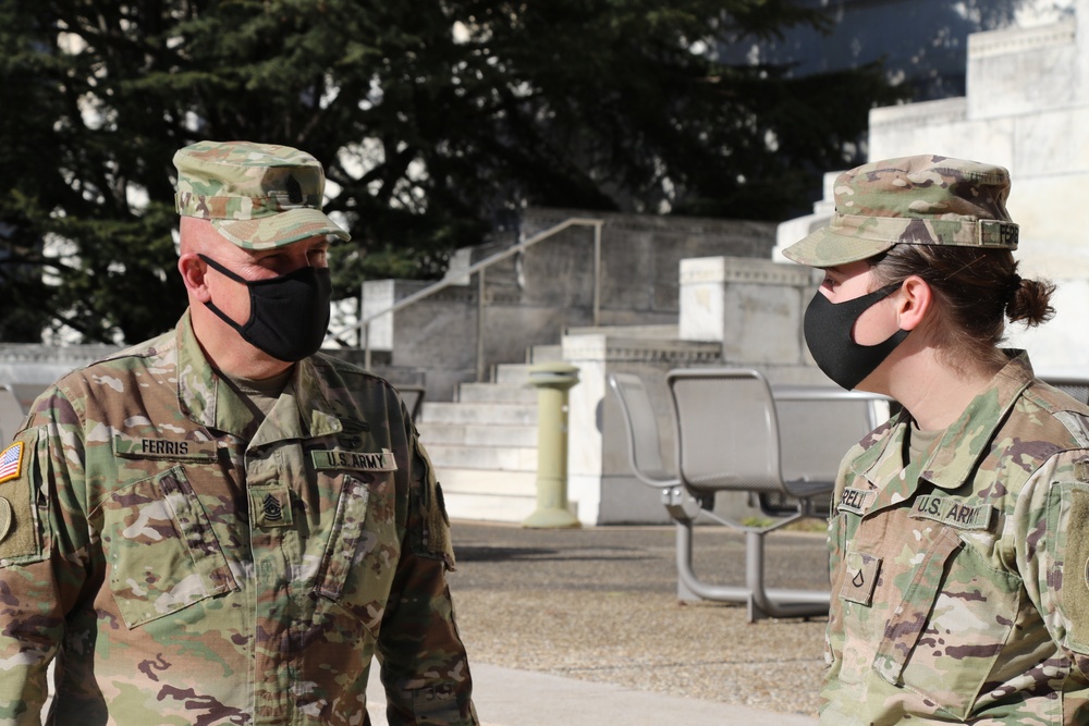 229th BEB Soldiers stand guard in DC, visit with senior leaders