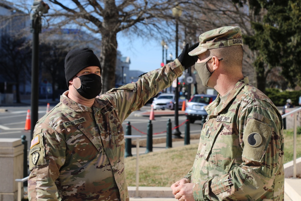 229th BEB Soldiers stand guard in DC, visit with senior leaders