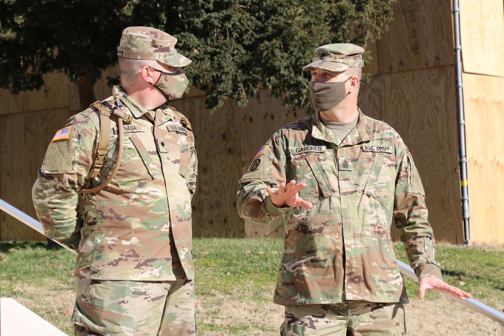 229th BEB Soldiers stand guard in DC, visit with senior leaders