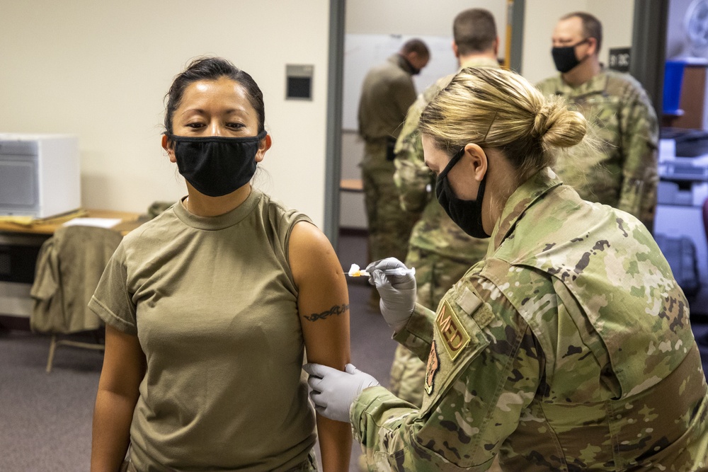 Nebraska Soldier volunteers for first dose of COVID-19 vaccine