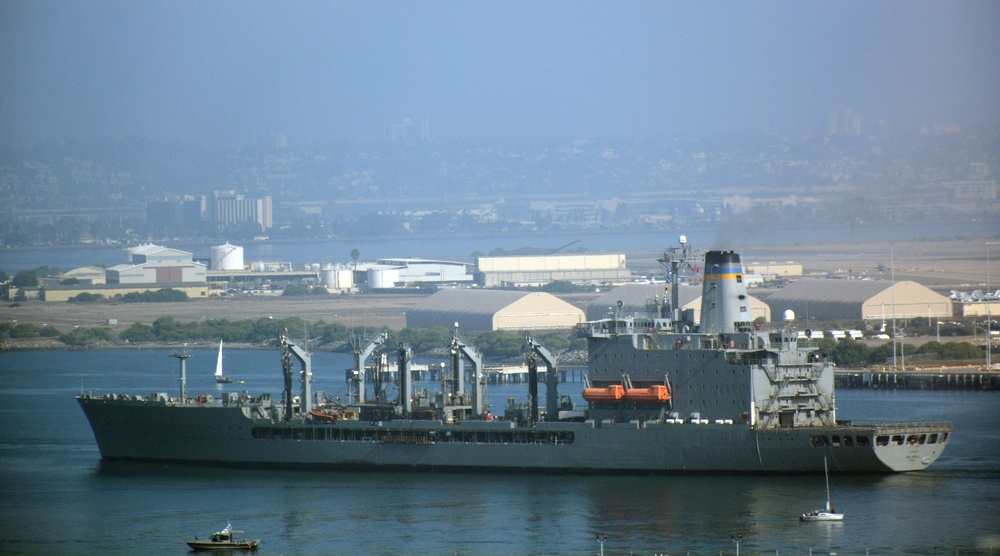 Military Sealift Command Pacific Welcomes Fleet Replenishment Oiler USNS John Lenthall