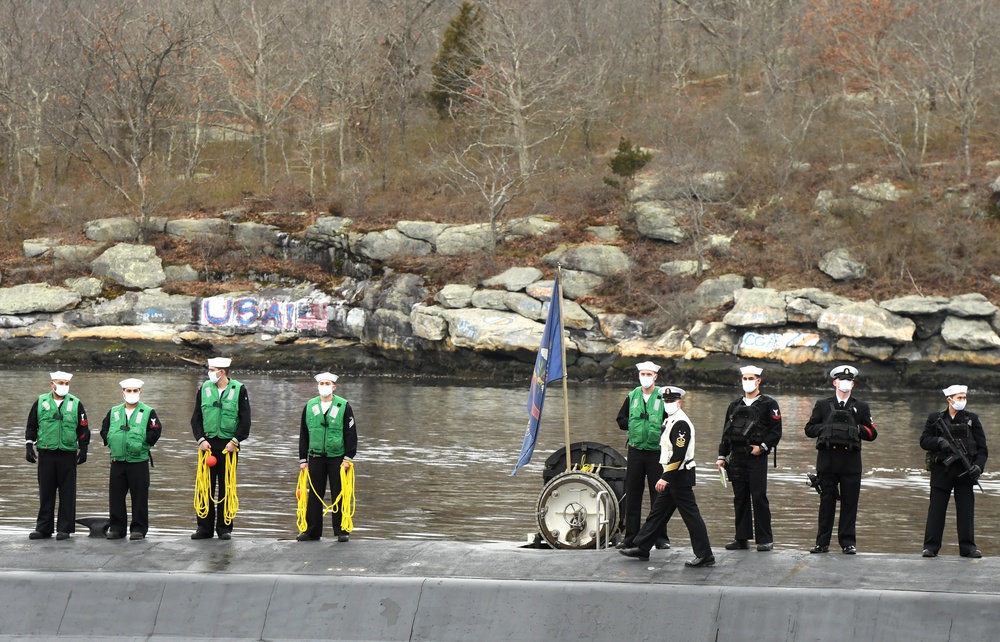 USS North Dakota Returns Home