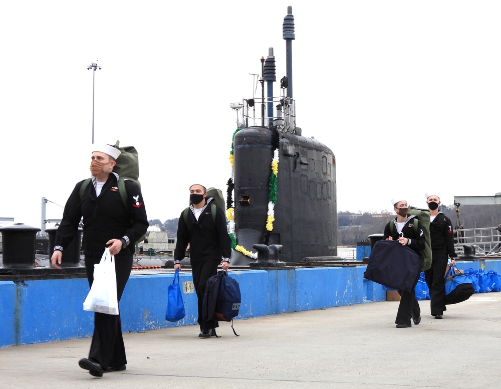 USS North Dakota Returns Home