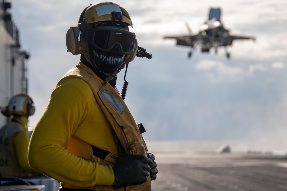 USS America conducts security reaction force qualifications