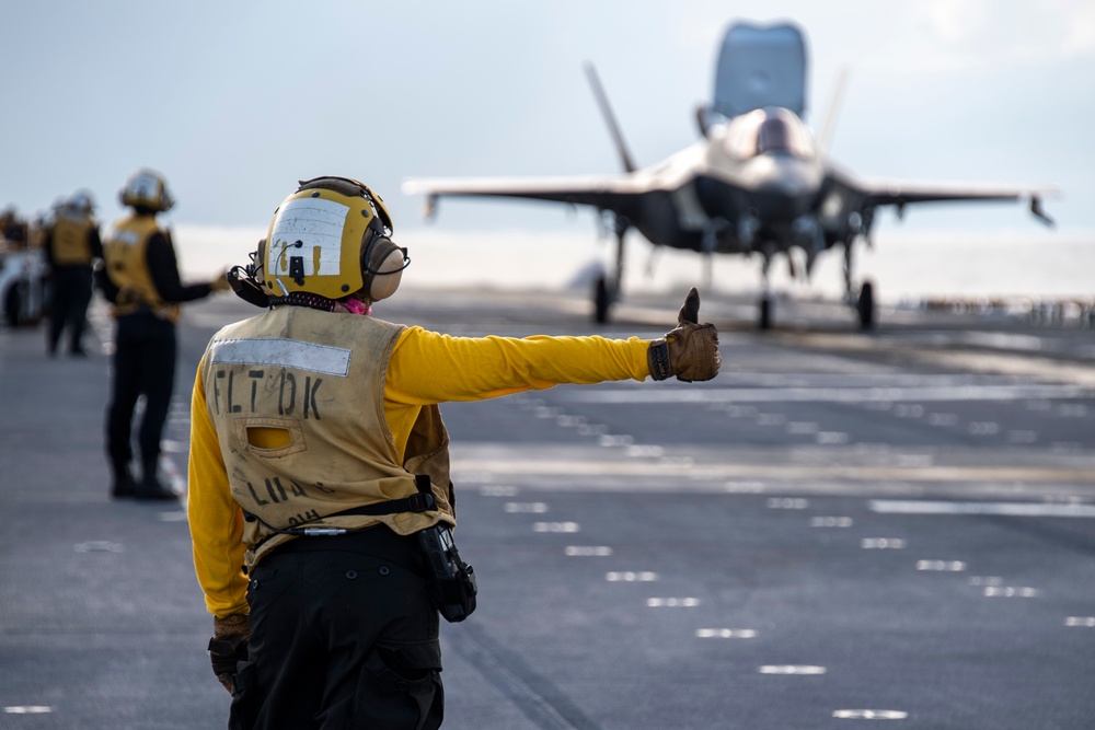 USS America conducts security reaction force qualifications