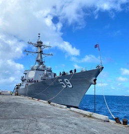 USS Russell (DDG 59) at the Marshall Islands