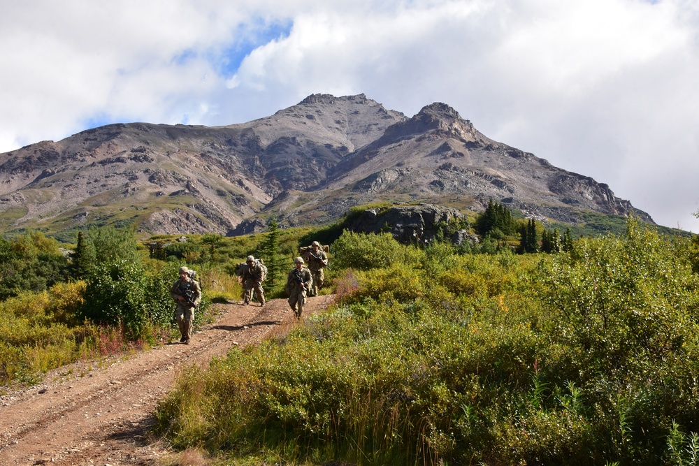 NWTC courses teach the ropes of military mountaineering