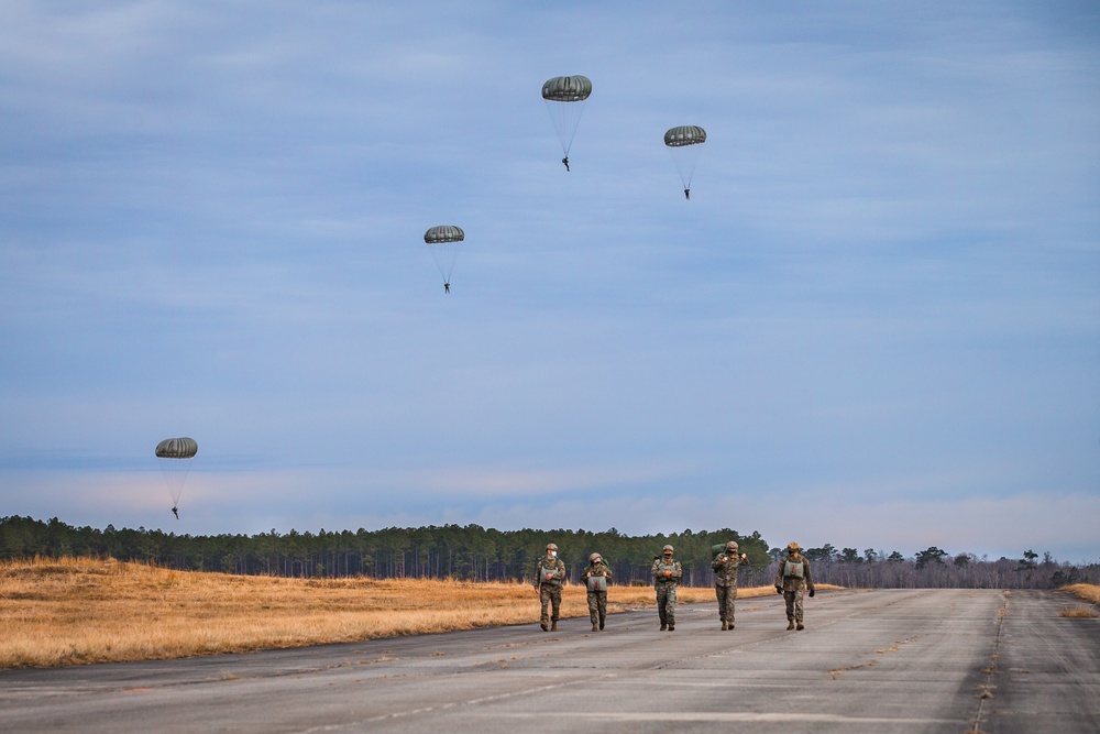 Air Delivery Marines Airborne Operations