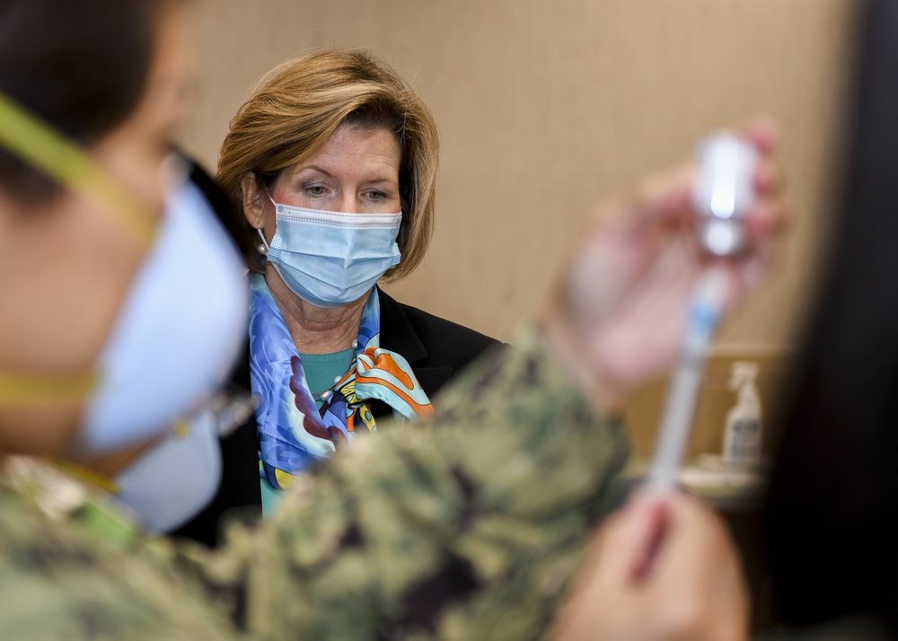 CNO Spouse observes COVID-19 Vaccinations