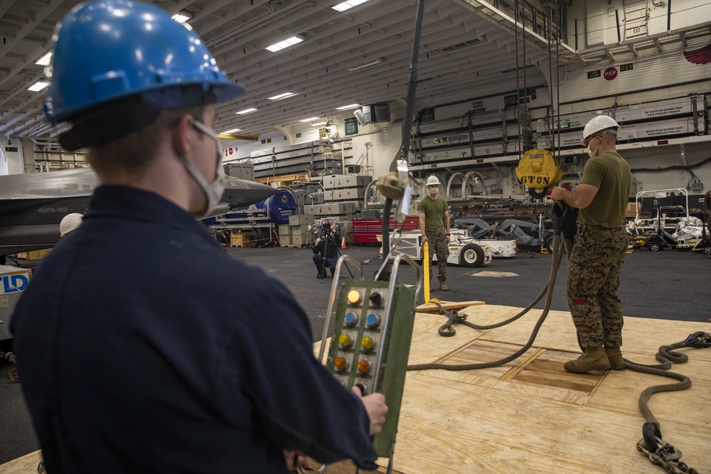 USS Makin Island Underway