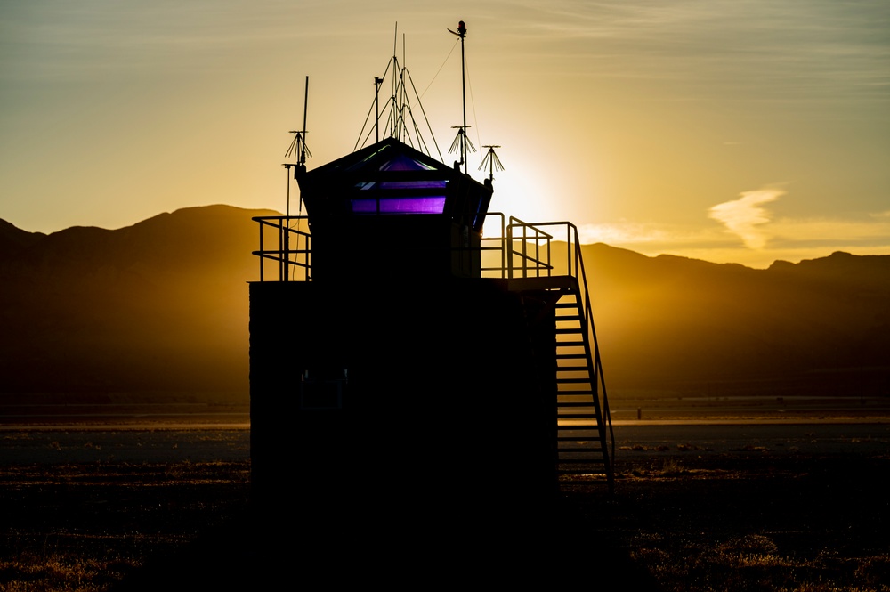 Nellis AFB take-offs and landings